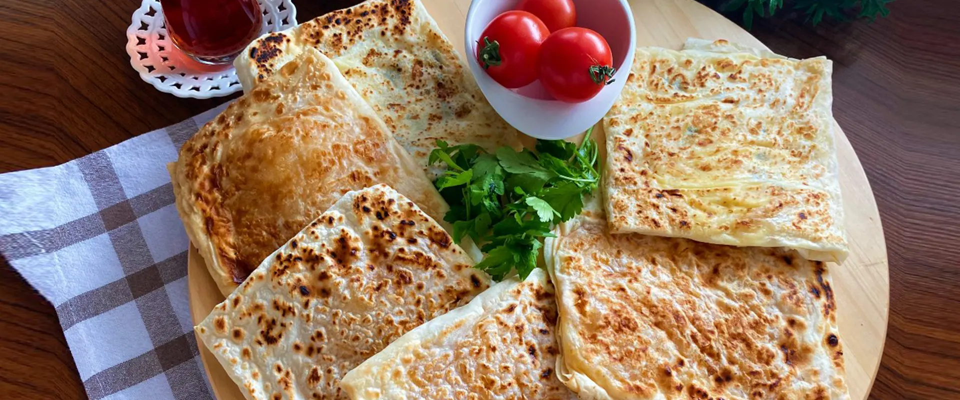 Susurluk Tostu - Ayranı - Gözleme - Çiğ Börek ve Kahvaltı